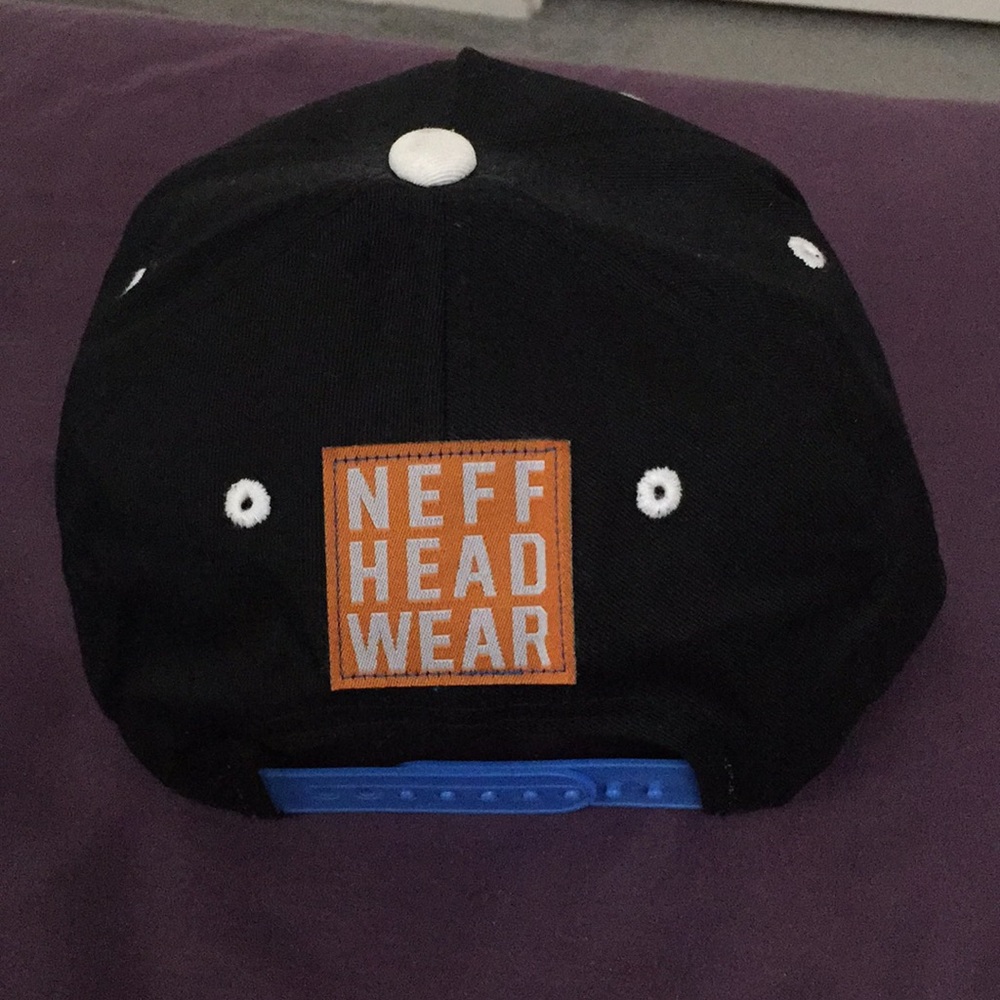 Neff hat - Picture 2 of 8
